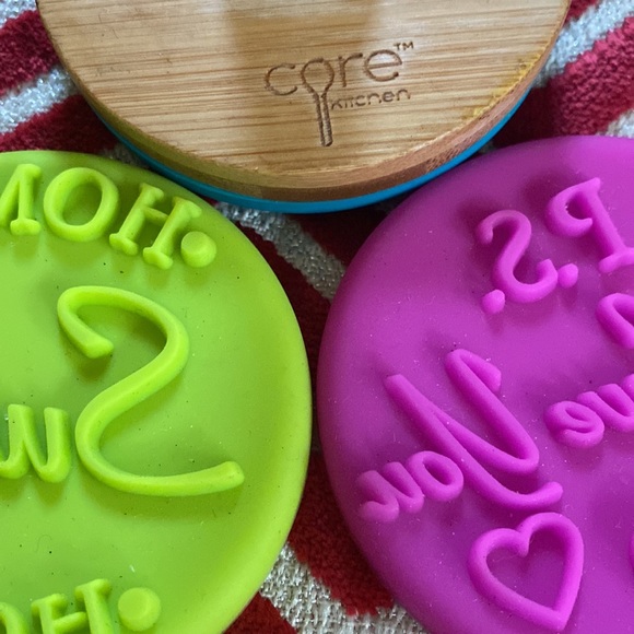 Core Kitchen 3 Cookie Stamps and Bamboo Handle - Picture 3 of 7